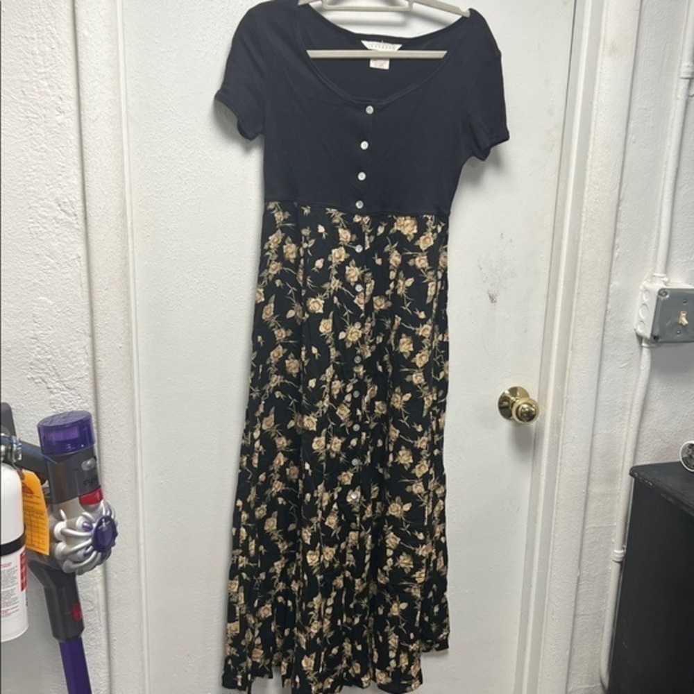 Express Black and Cream Scoop Neck Maxi Sundress